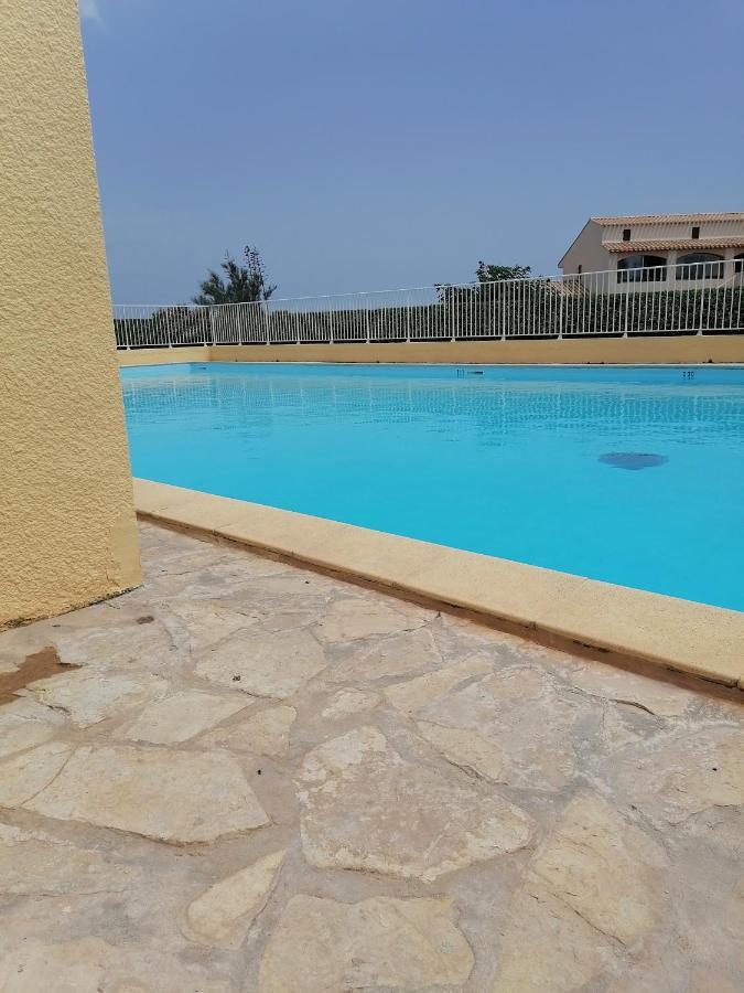 Ground Floor Studio With Access To Beach And Pool 르발카레스 외부 사진