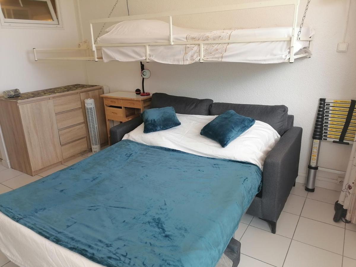 Ground Floor Studio With Access To Beach And Pool 르발카레스 외부 사진