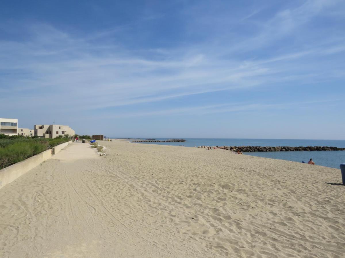 Ground Floor Studio With Access To Beach And Pool 르발카레스 외부 사진